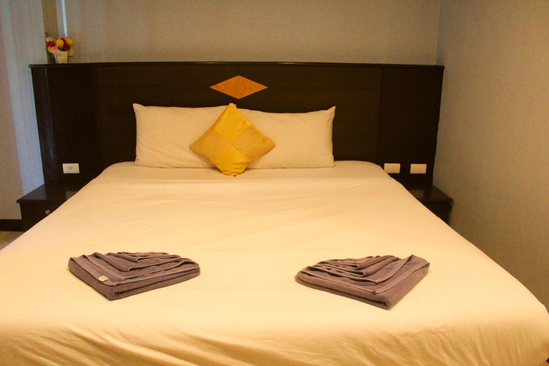 Hollywood Inn Hotel Patong Ngoại thất bức ảnh
