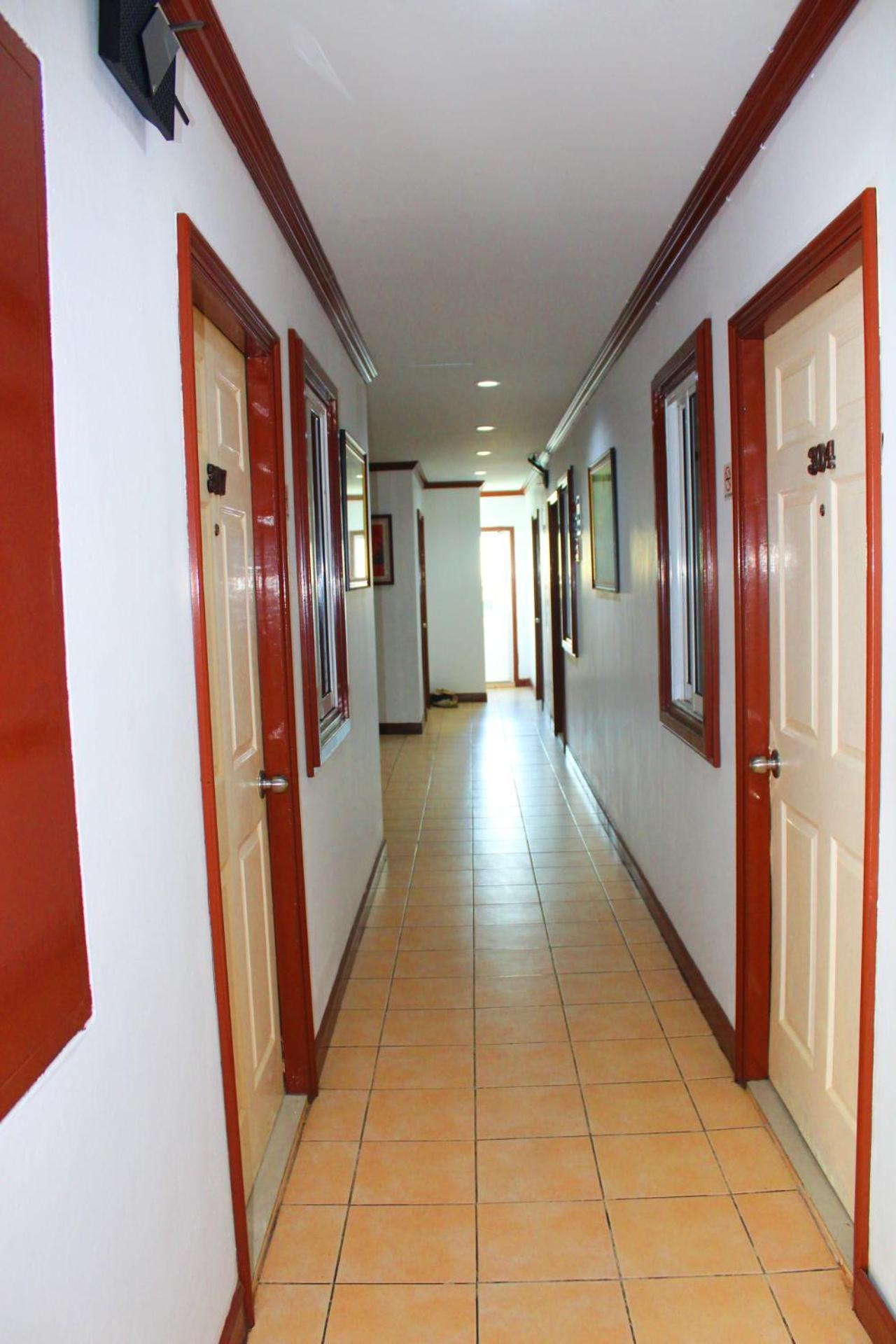 Hollywood Inn Hotel Patong Ngoại thất bức ảnh