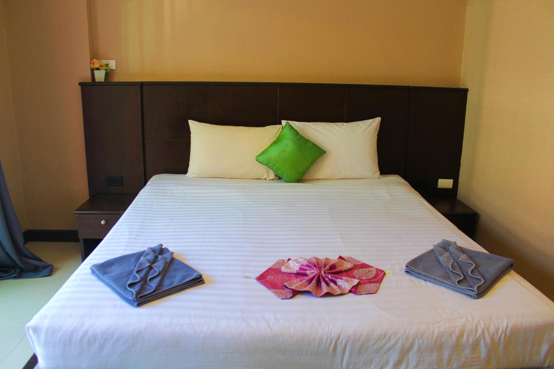 Hollywood Inn Hotel Patong Ngoại thất bức ảnh