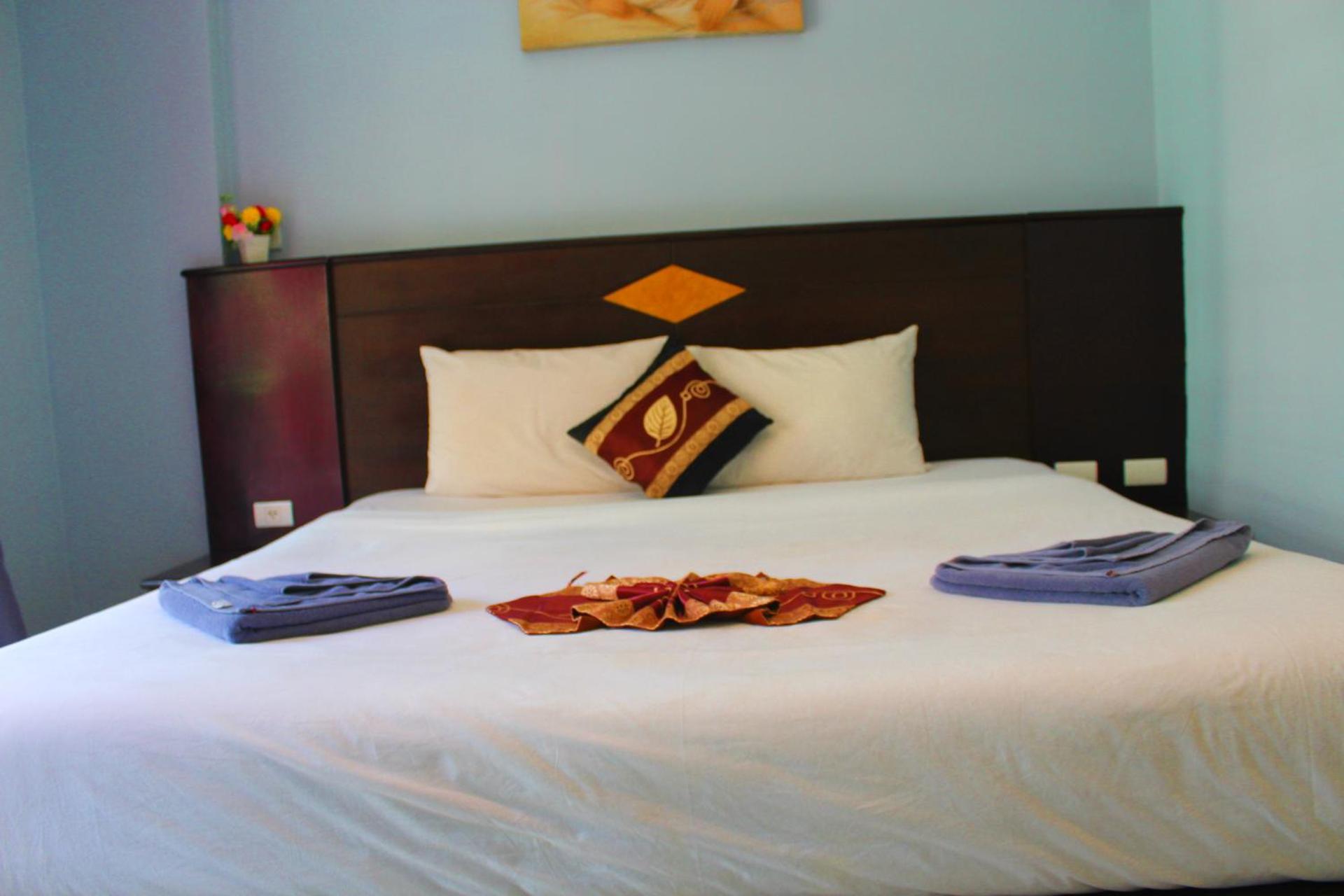 Hollywood Inn Hotel Patong Ngoại thất bức ảnh